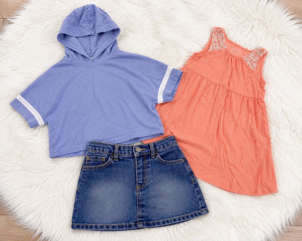 Girl sporty hoodie, jean skort, crochet trim dress, A+ Ellen Soft. Size 5T Small
